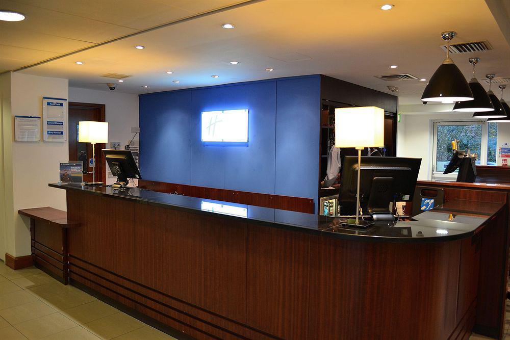 Holiday Inn Express Shrewsbury By Ihg Kültér fotó