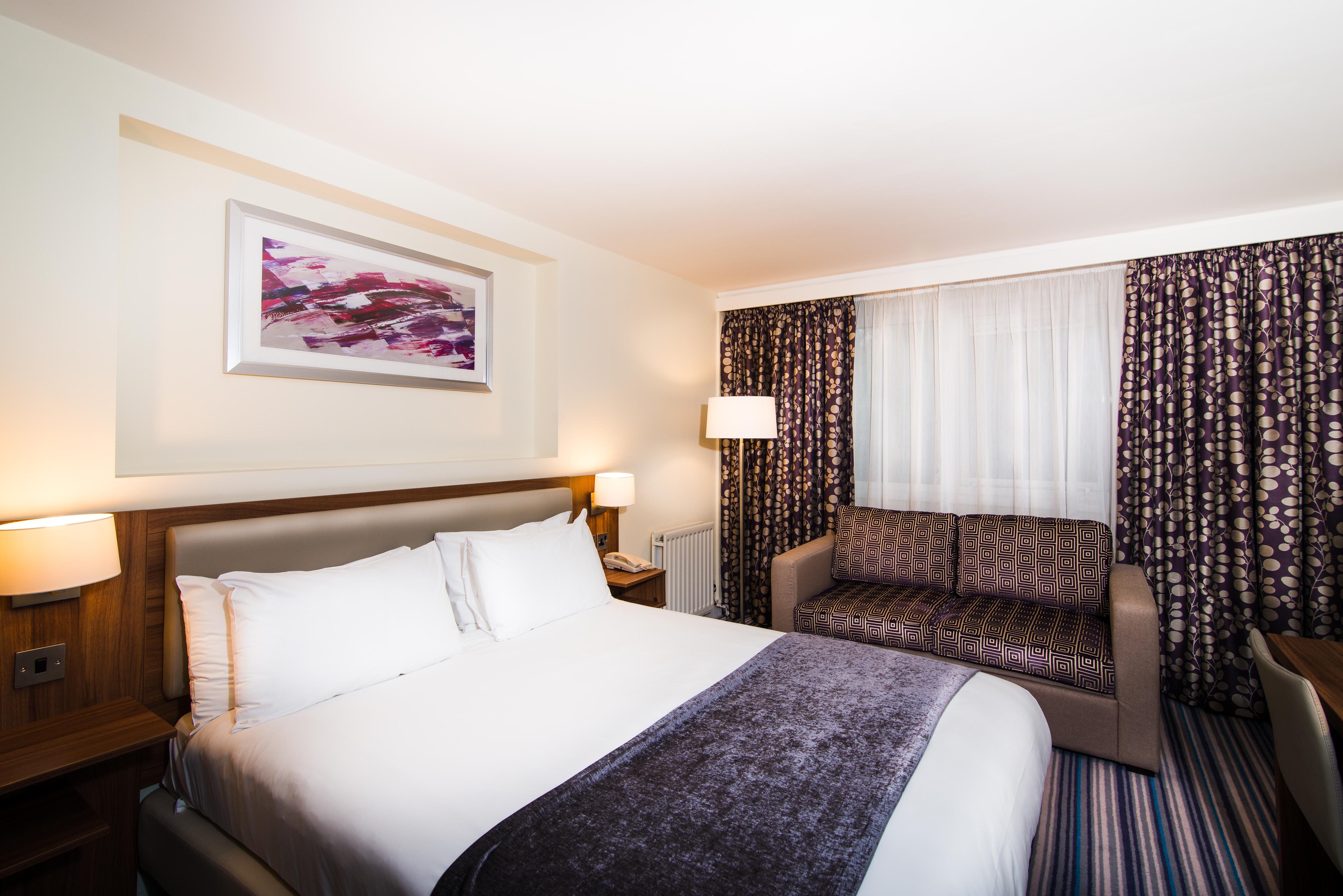 Holiday Inn Express Shrewsbury By Ihg Kültér fotó