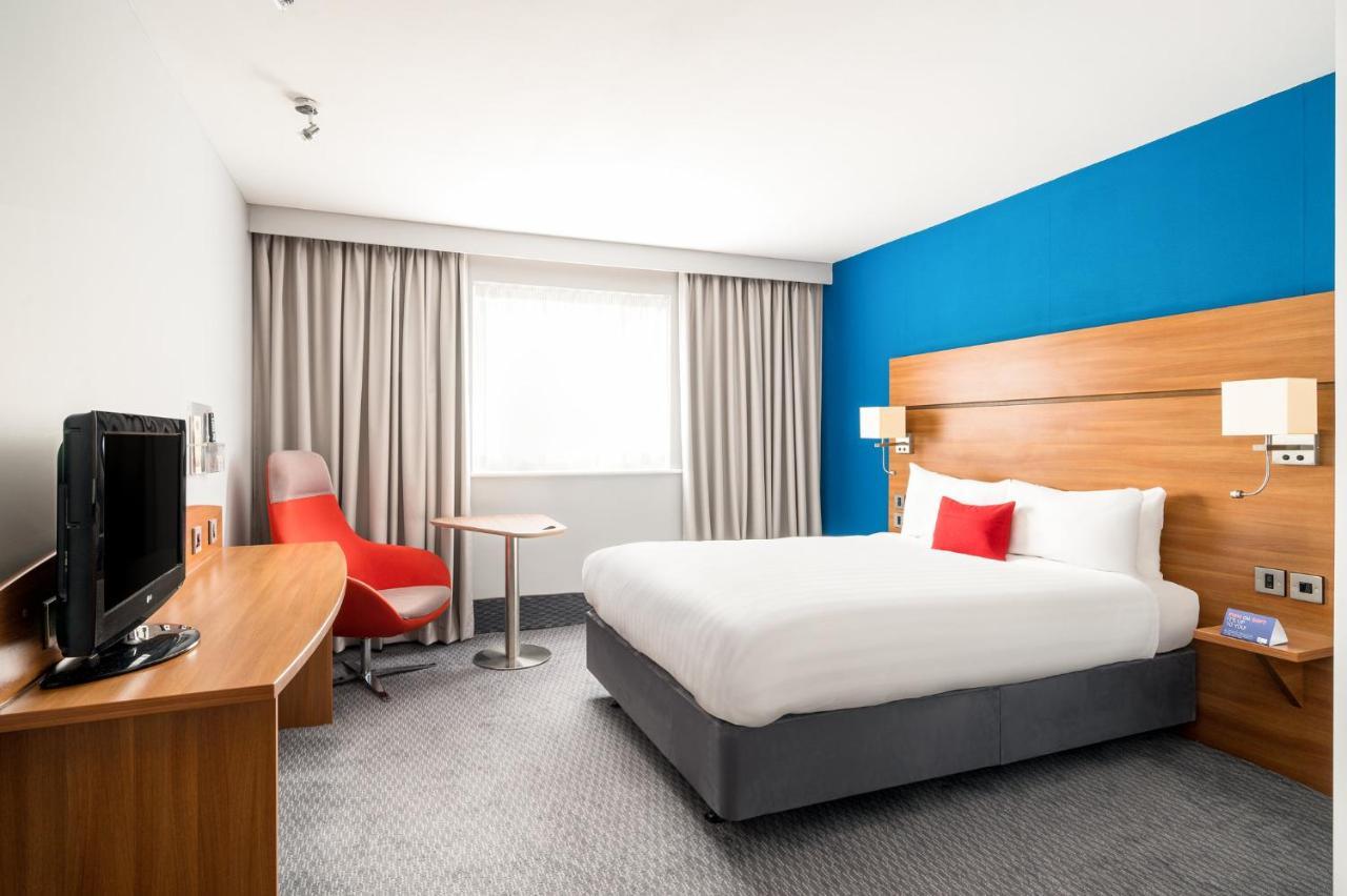Holiday Inn Express Shrewsbury By Ihg Kültér fotó