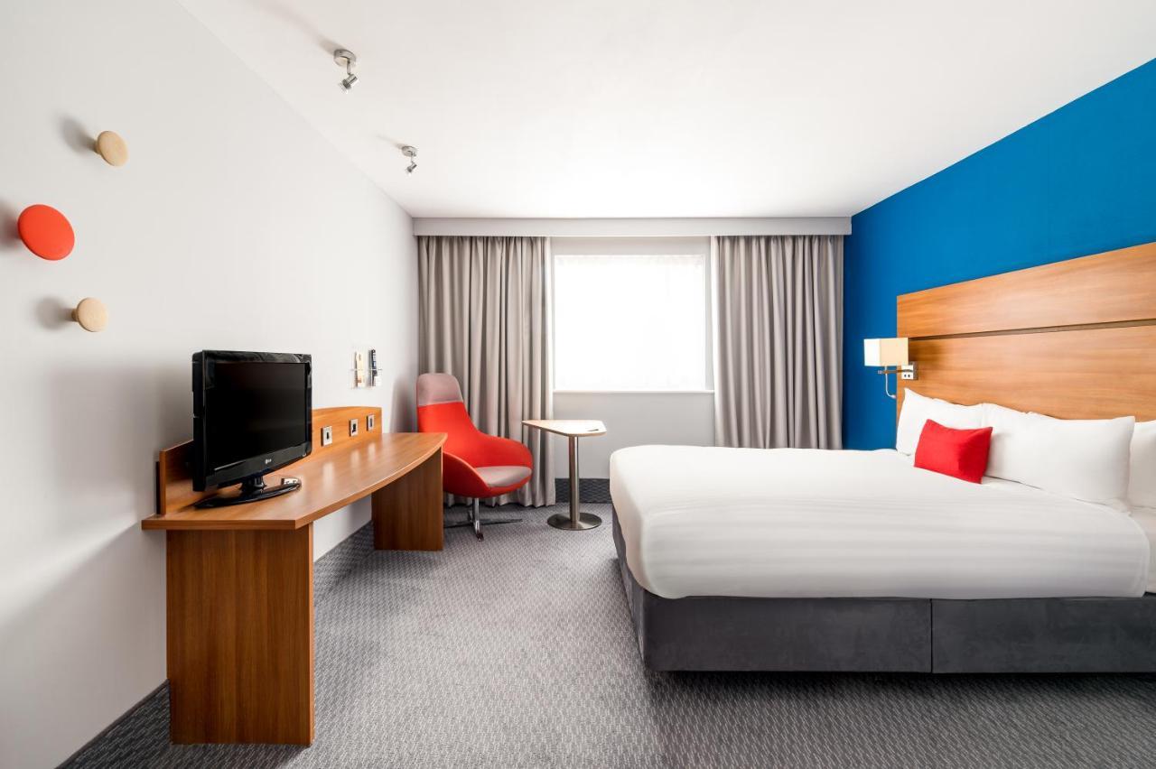 Holiday Inn Express Shrewsbury By Ihg Kültér fotó