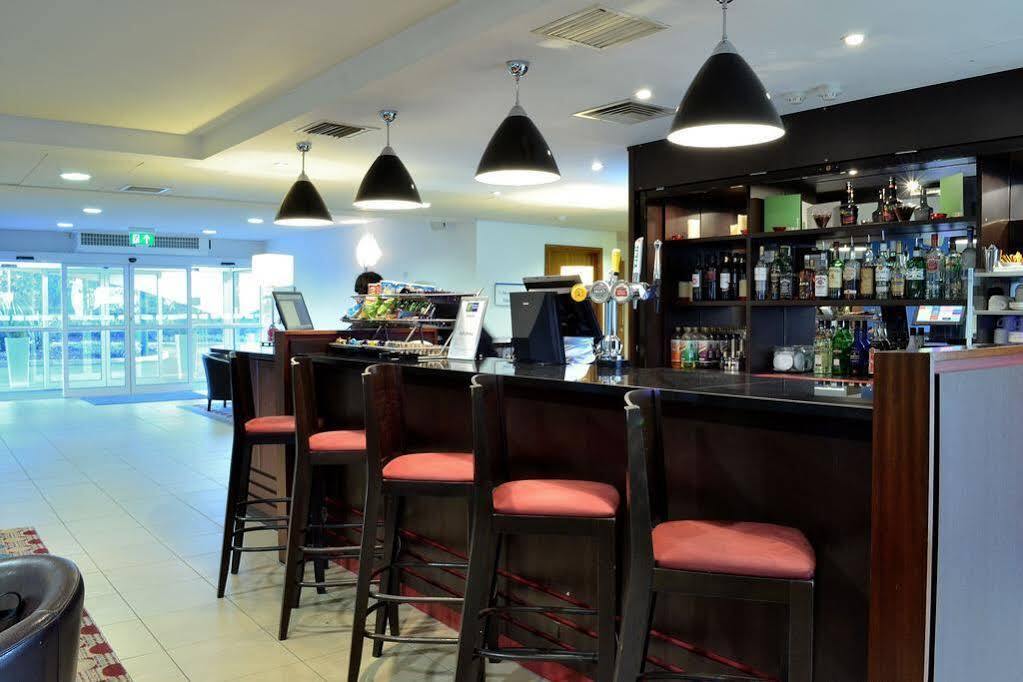 Holiday Inn Express Shrewsbury By Ihg Kültér fotó